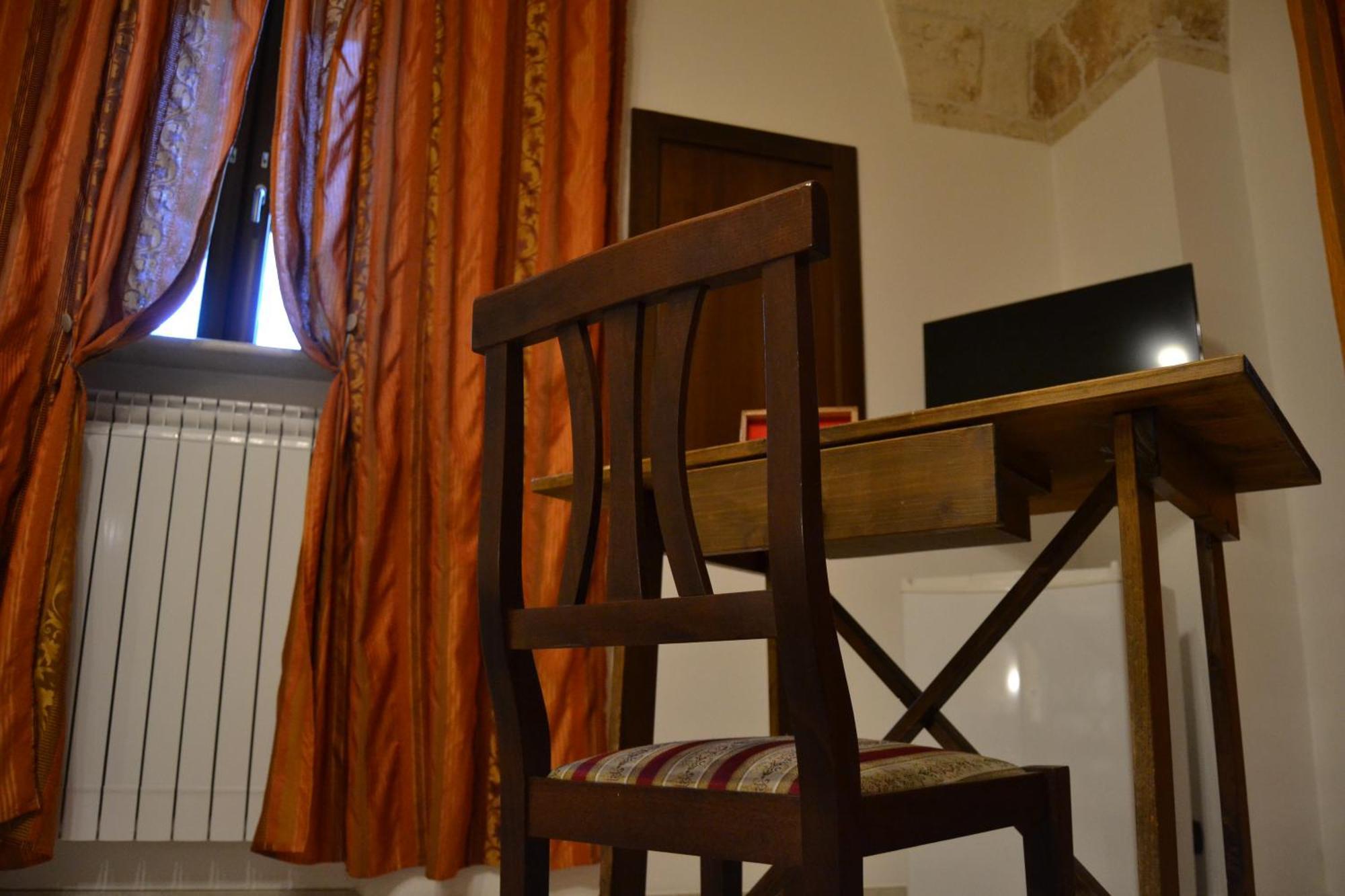Al Borgo Antico Ristorante E B&B 크리스피아노 외부 사진
