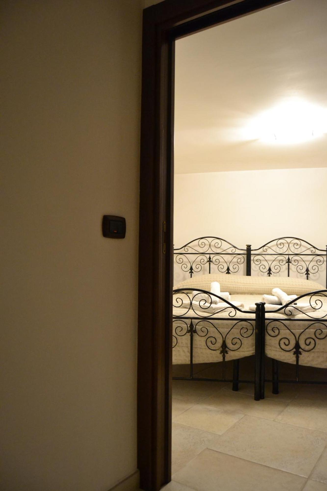Al Borgo Antico Ristorante E B&B 크리스피아노 외부 사진