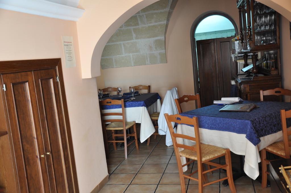 Al Borgo Antico Ristorante E B&B 크리스피아노 외부 사진